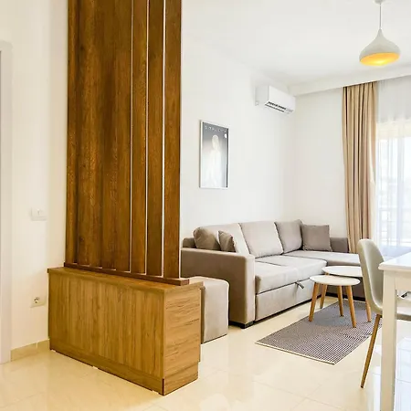 Apartment Golem Paradise 768