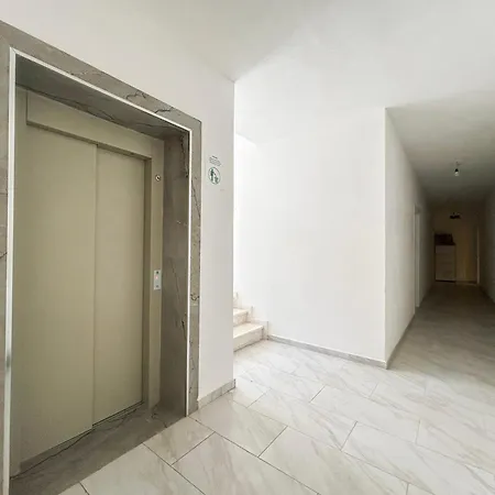 Golem Paradise 768 Apartment Golem (Tirana)